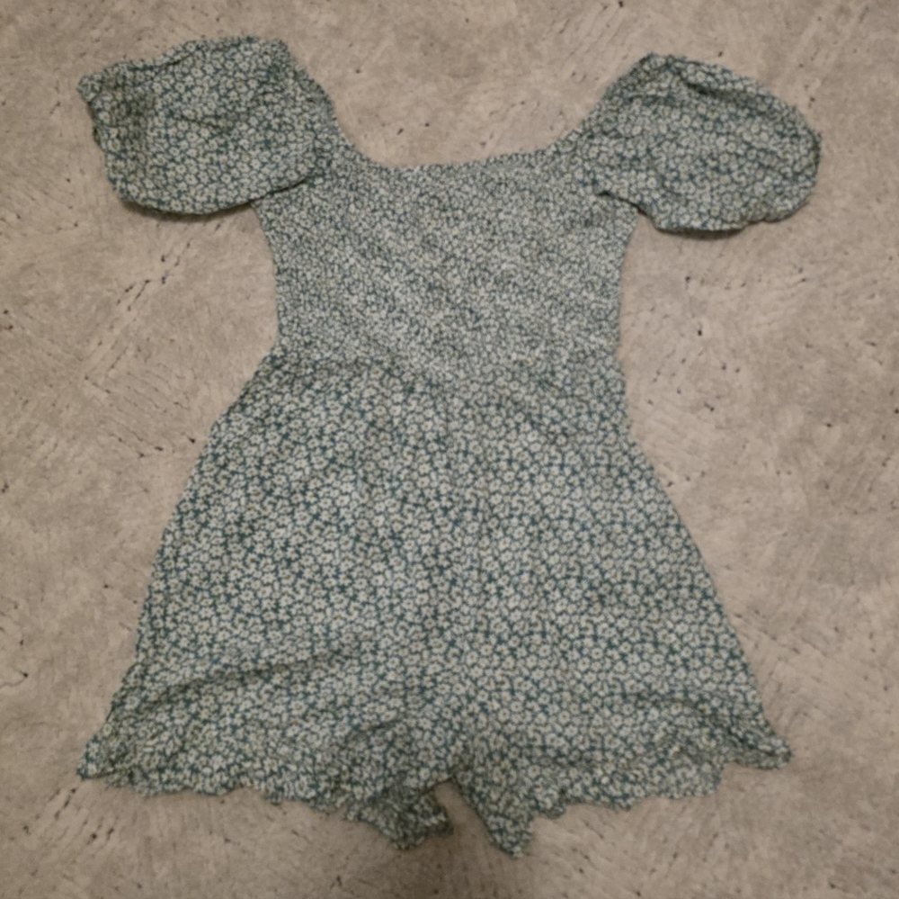 Women's juniors small Kojooin floral shorts romper outfit NEW NWT